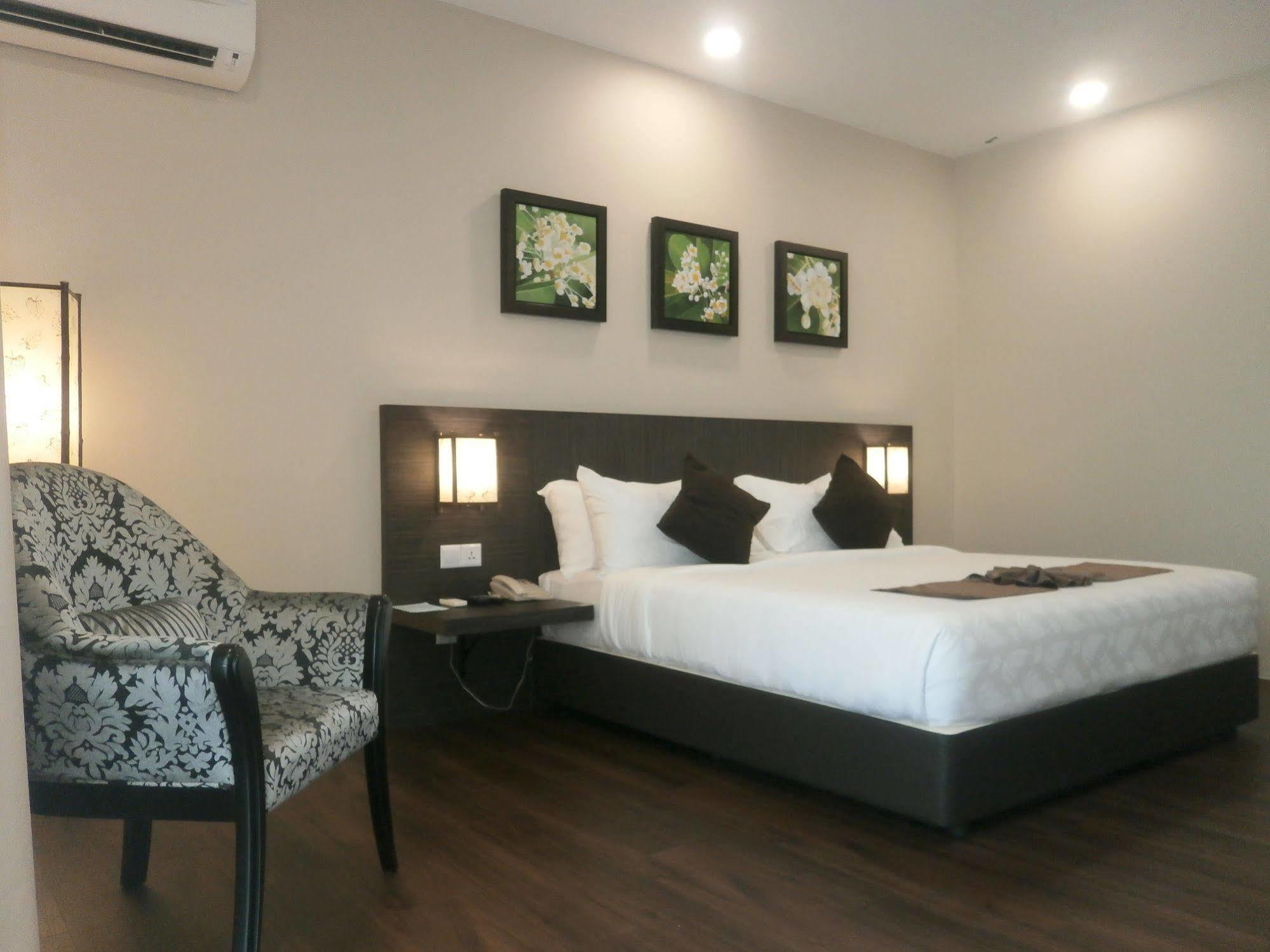 Samalaju Resort Hotel Bintulu Ngoại thất bức ảnh