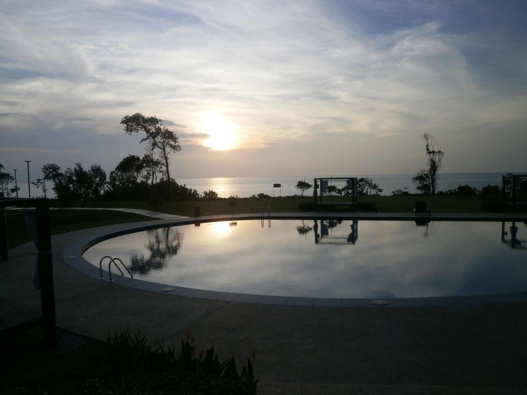 Samalaju Resort Hotel Bintulu Ngoại thất bức ảnh